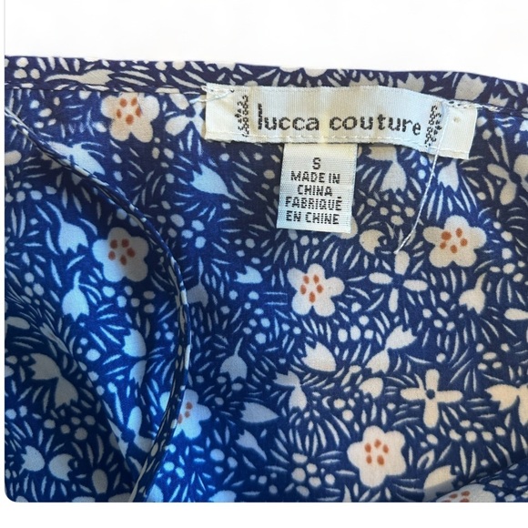 Lucca Couture Blue Floral Button Up Crop Top Lace Detail Size Small - Picture 11 of 11
